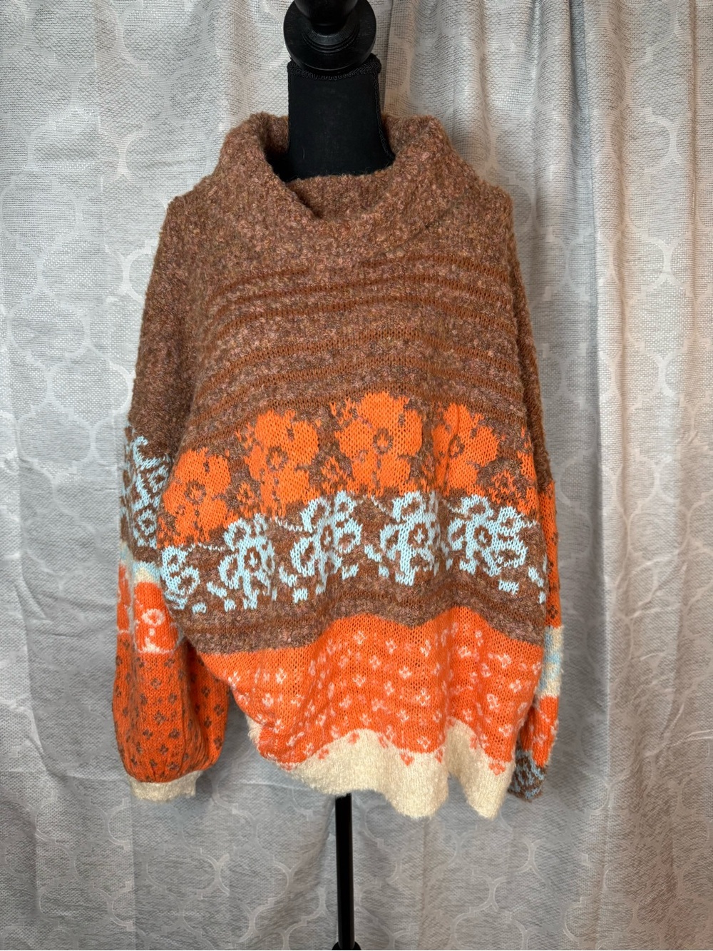 Fate Curve Chunky Cowl-Neck Sweater in Brown, Orange & Cream